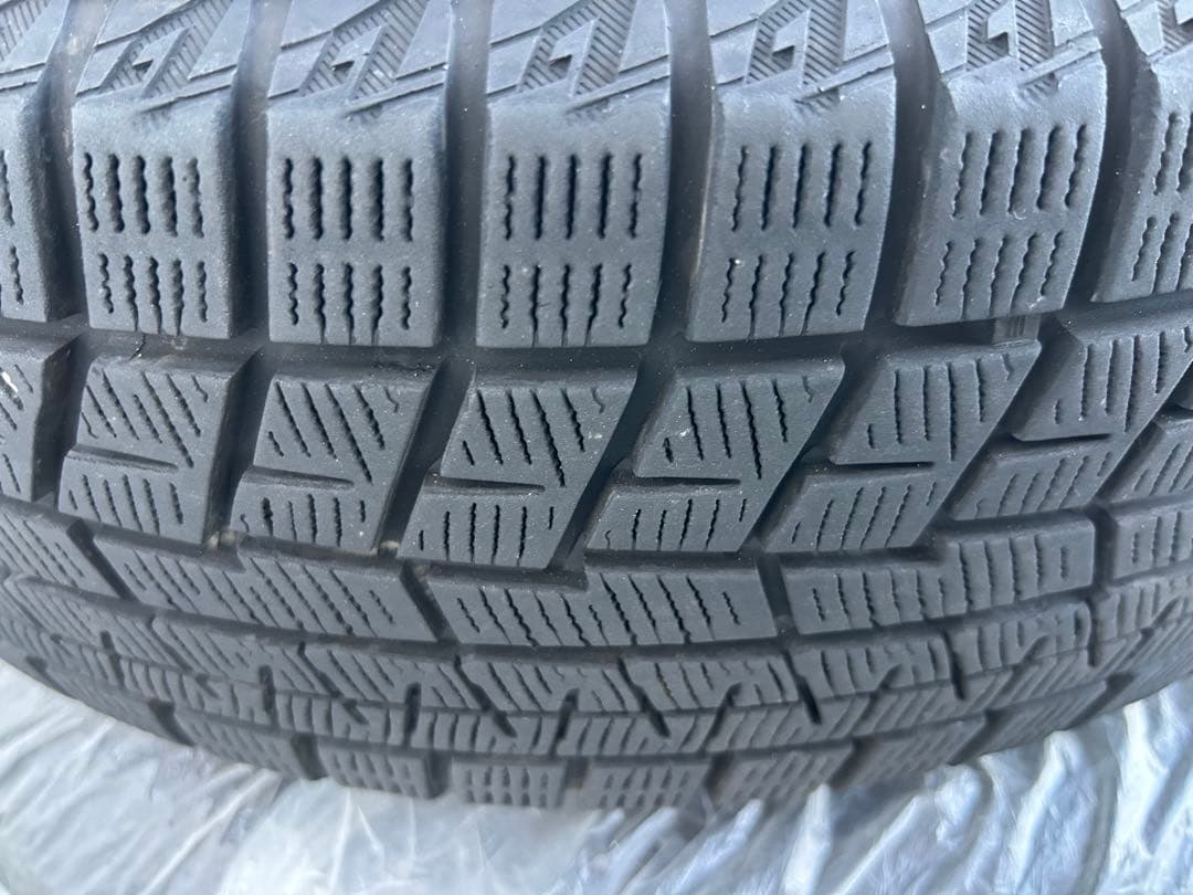 185/65R15 スタッドレスタイヤセット