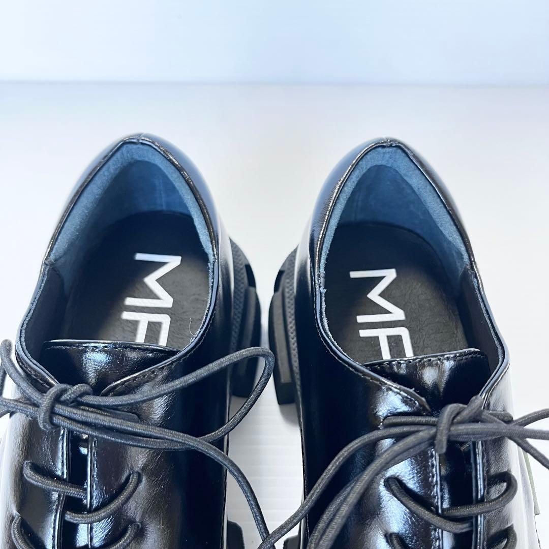 未使用級✨ マナ MANA 厚底レースアップシューズ　黒 25cm