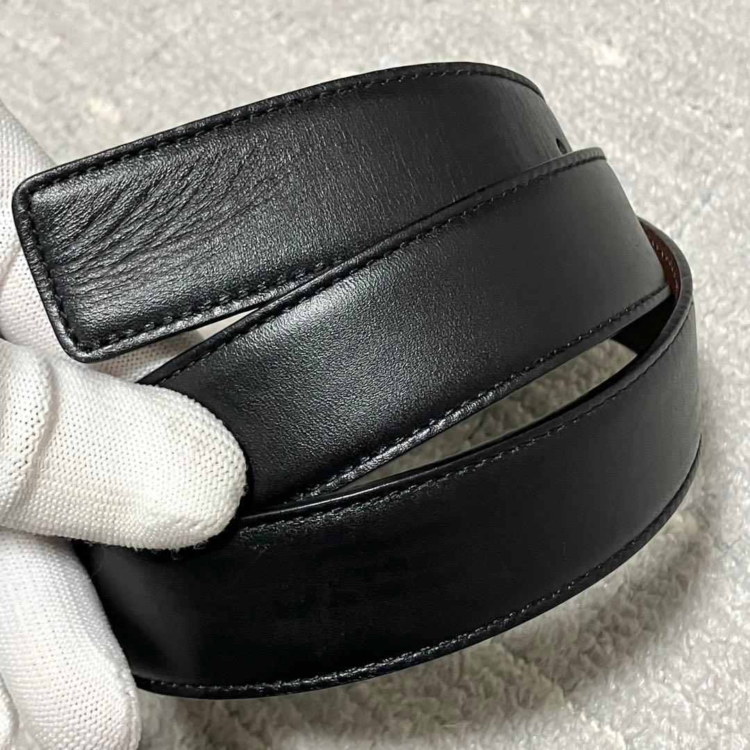 フェラガモ［ガンチーニ］ベルト　ゴールド金具　デカロゴ　レザー　レディース