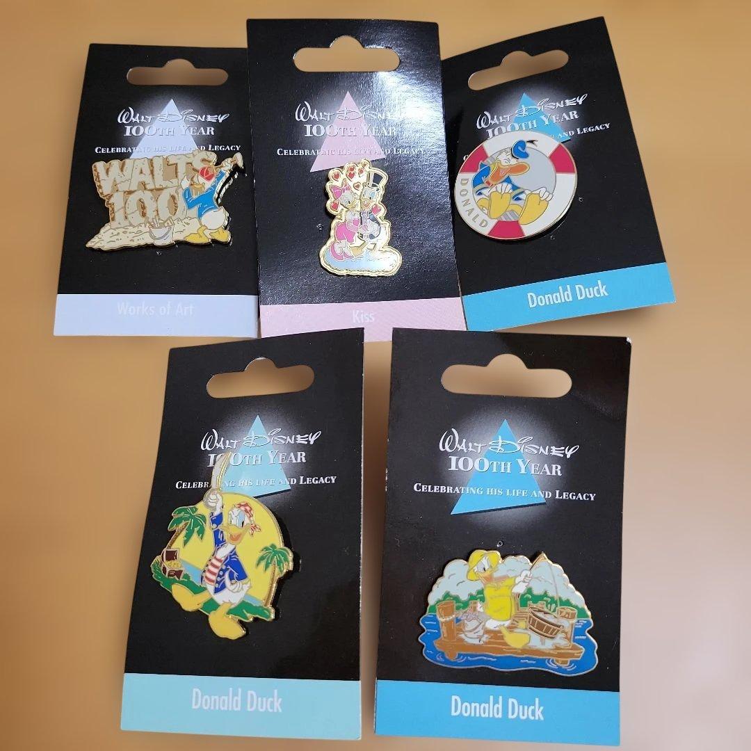 【ディズニー】ピンバッジ　100周年　ドナルド　デイジー　まとめ売り