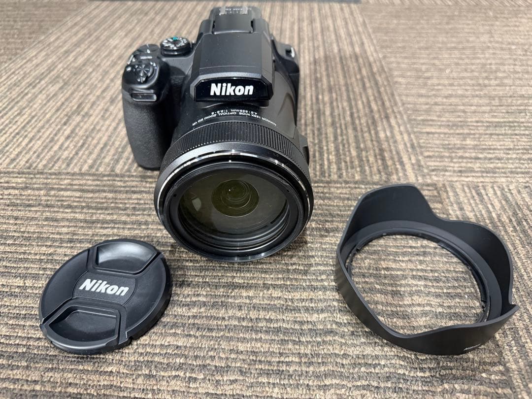 Nikon COOLPIX P1000 本体　数回使用　新品バッテリー付