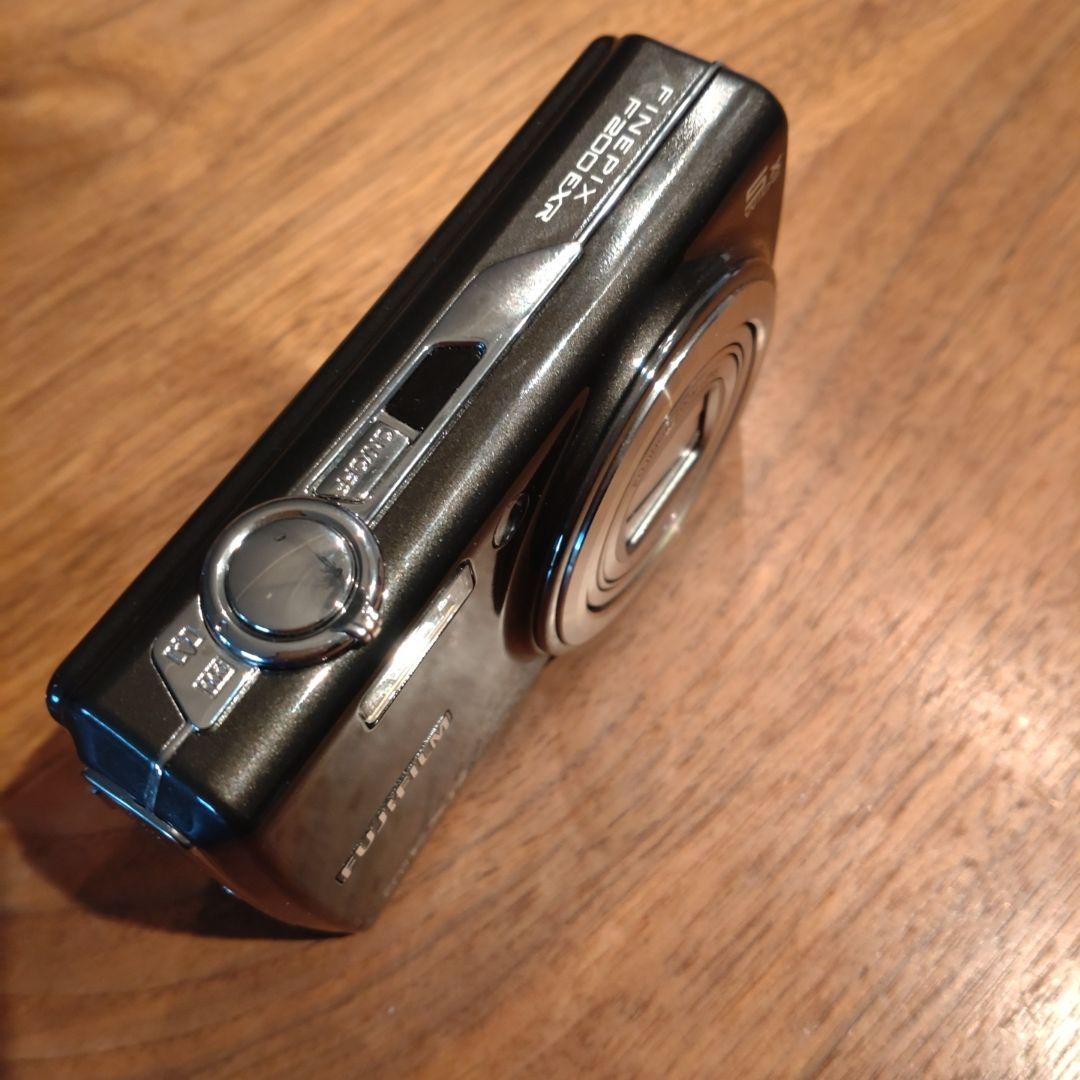 デジタルカメラ　富士フイルムFINEPIX F200EXR