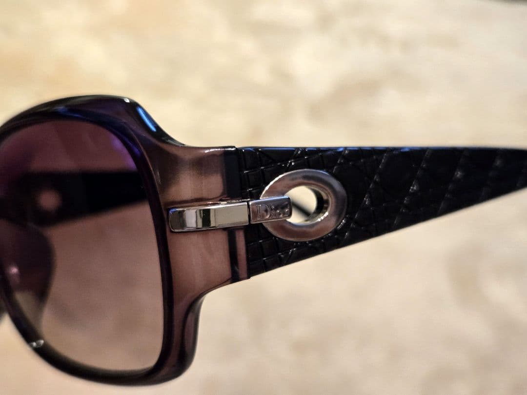 【Dior】 ブラックラウンドサングラス ケース付き