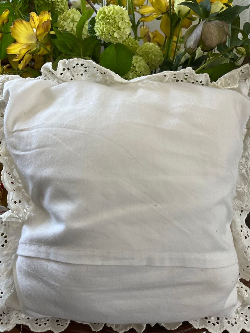 イギリスヴィンテージ　クッション