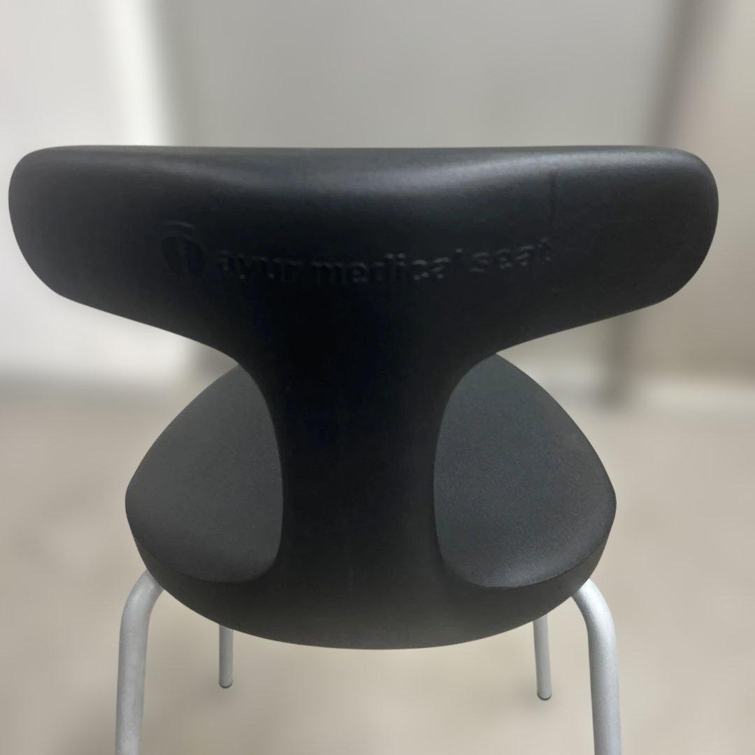 6725 【美品】アーユルチェア スツール Mサイズ