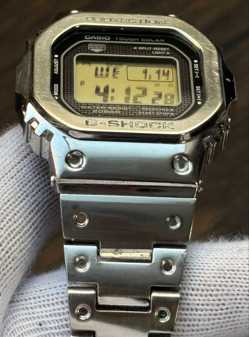 CASIO G-SHOCK GMW-B5000D-1JF 電波ソーラー シルバー