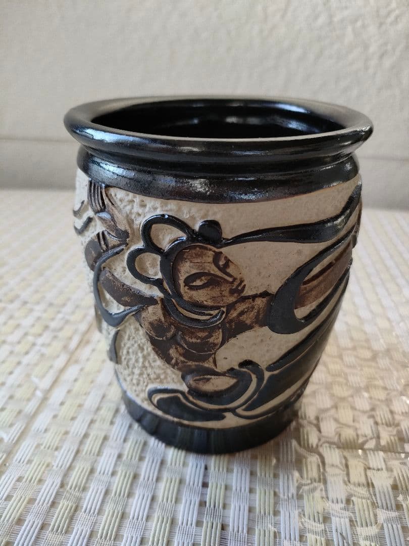 ●中国 陶器 壺 敦煌 天女 飛天 文様 工芸品 骨董 美術品アンティーク ツボ