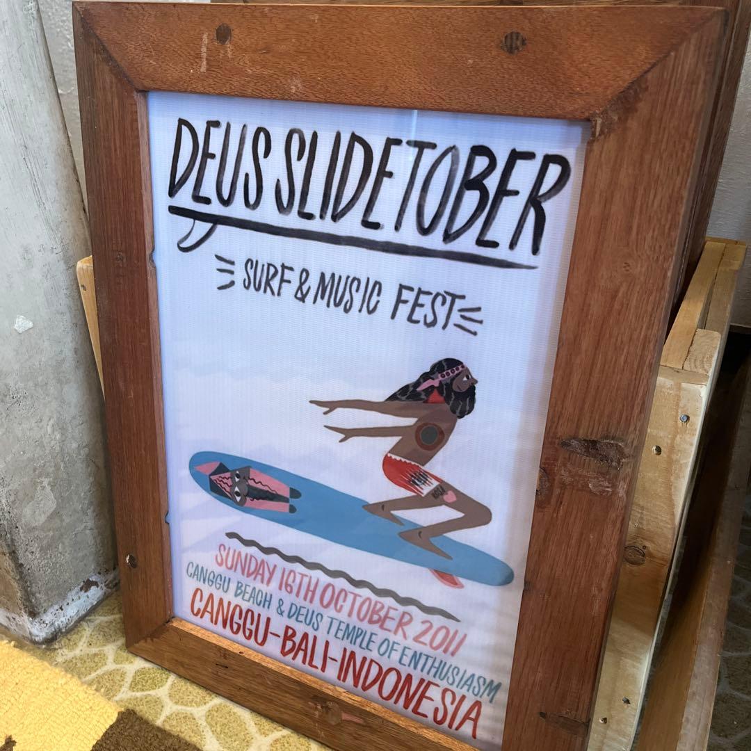 DEUS SLIDETOBER サーフィン・音楽祭 ポスター