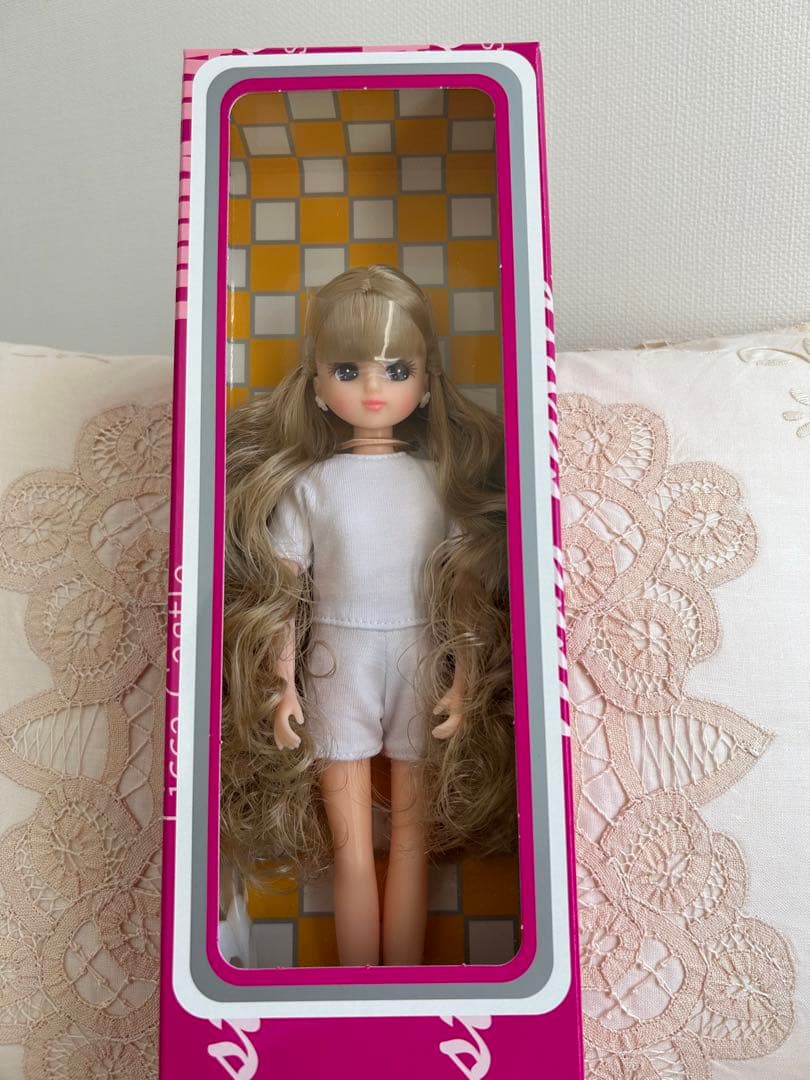 りかちゃんキャッスル　りかちゃん　新品、未使用