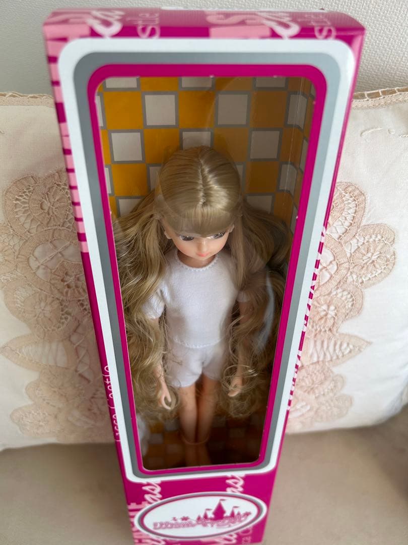 りかちゃんキャッスル　りかちゃん　新品、未使用