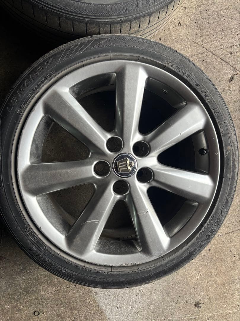 18クラウン純正ホイールタイヤ