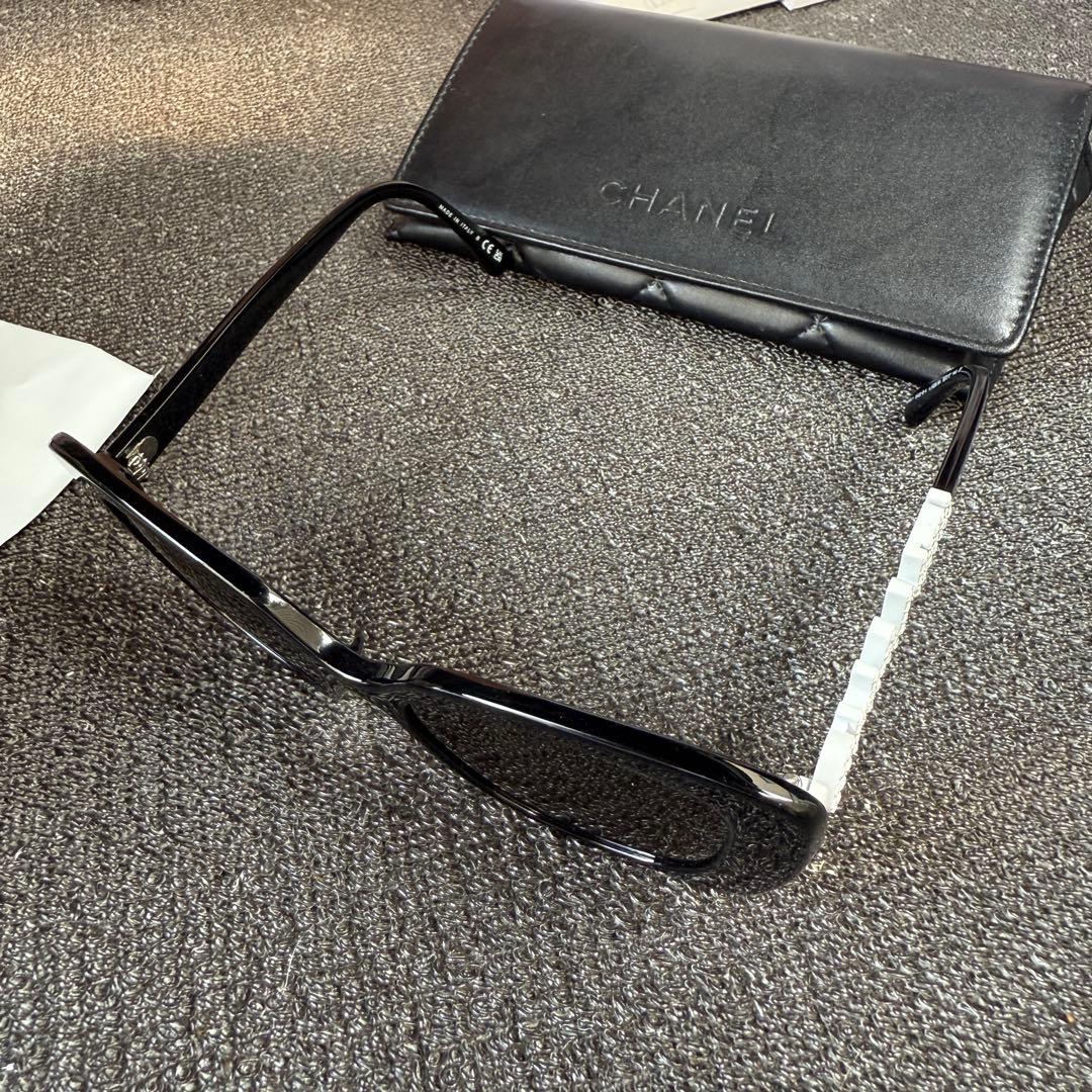 CHANEL ブラック サングラス ケース付き