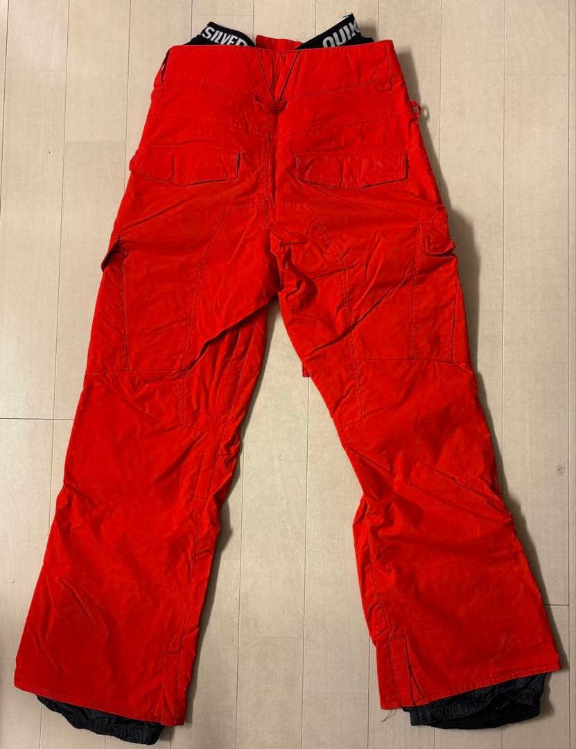 スノーボードジャケットとパンツセット　QuikSilver