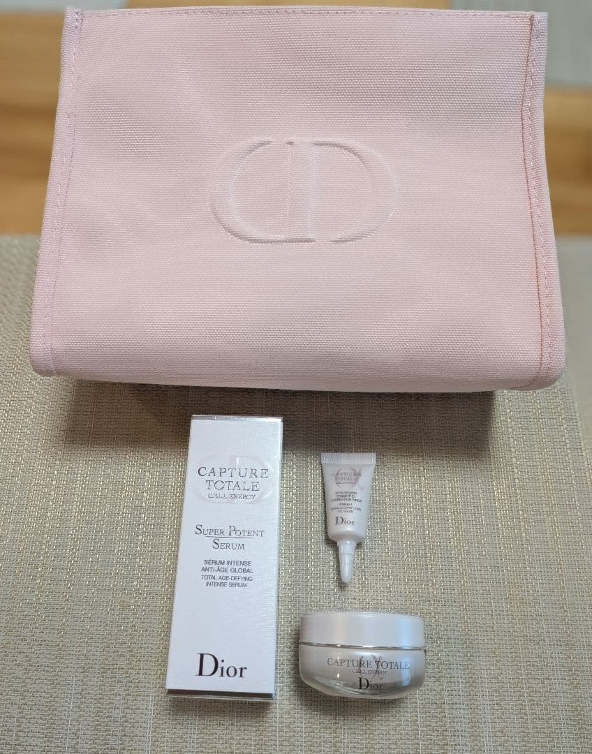 新品★Dior カプチュール トータル セル ENGY エッセンシャル コフレ