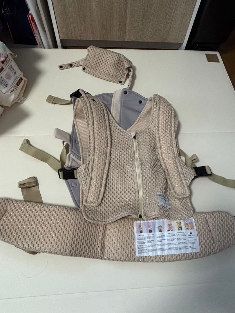 ベベスワン メッシュ 抱っこ紐 ベージュ