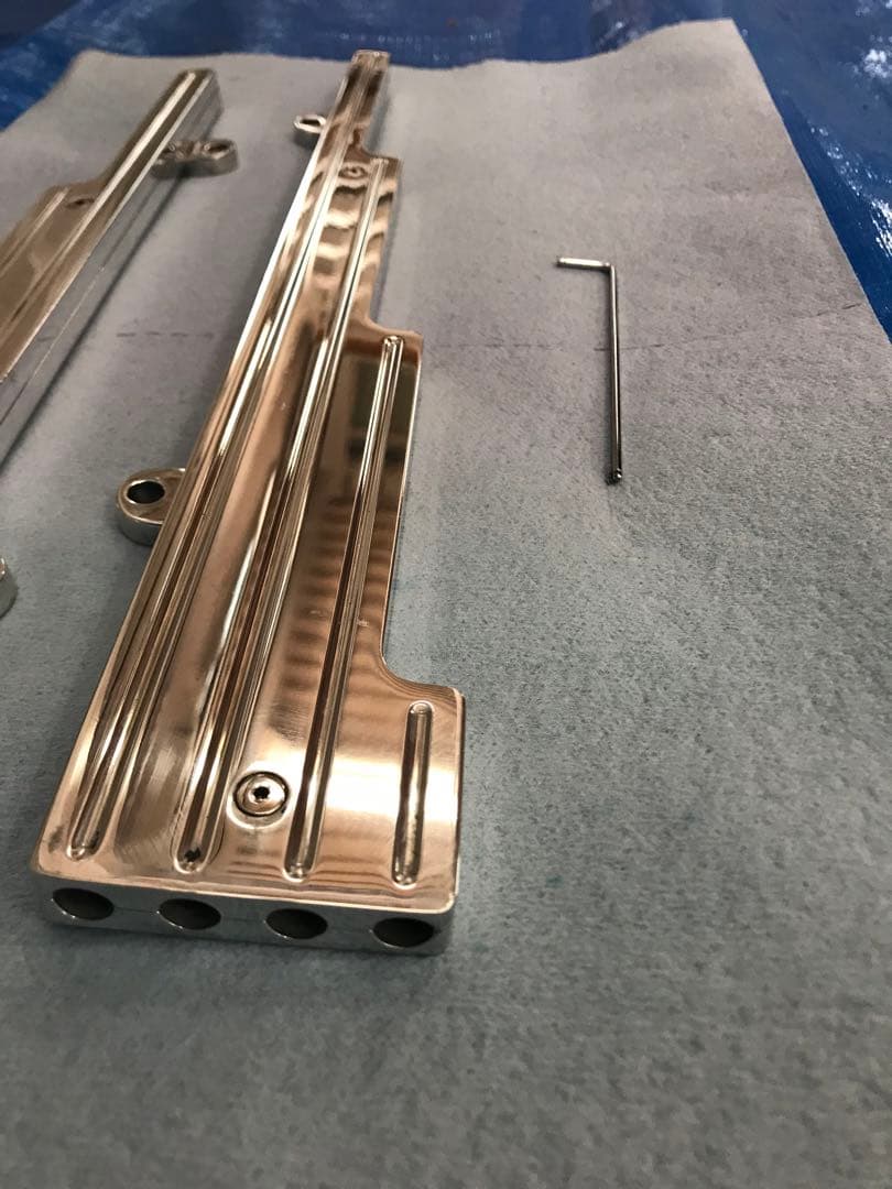 早い物勝ちポリッシュプラグコードインパラ極美品SBC 327 350Ｅ／Ｇ