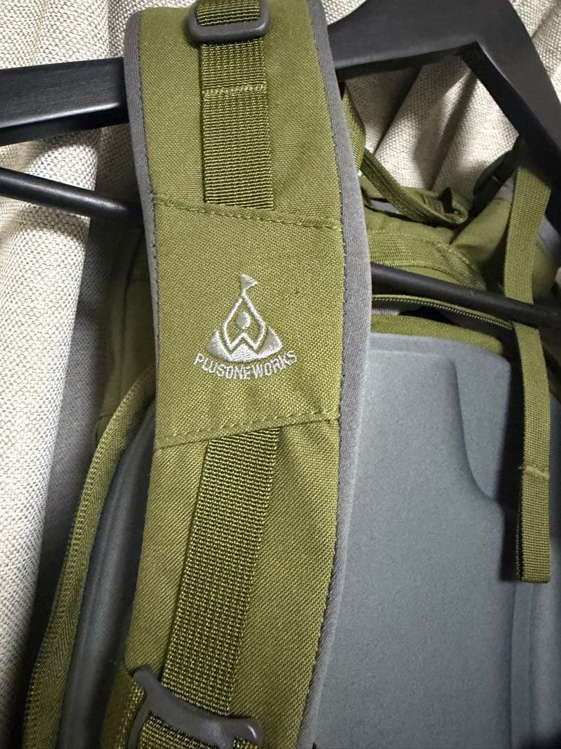 PLUS ONE WORKS マキリ25L makiri オリーブ プラスワン