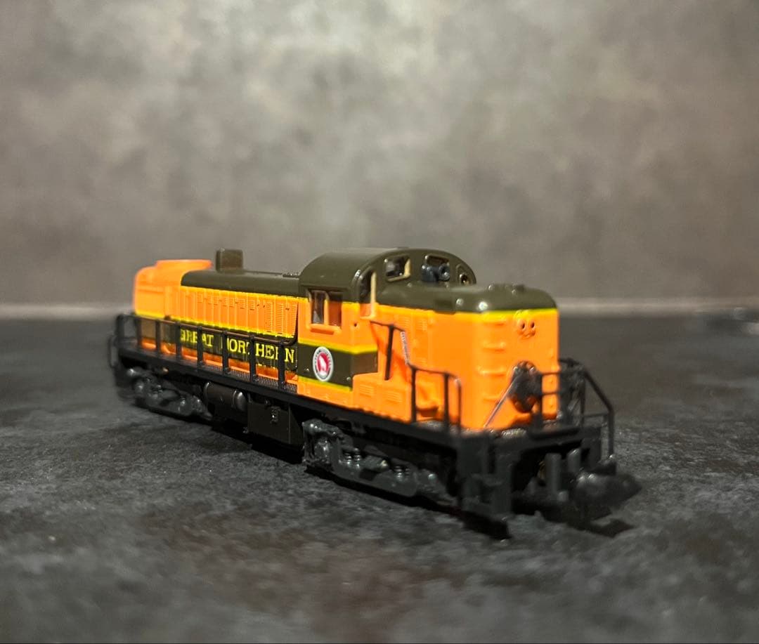 Nゲージ ユニオン・パシフィック鉄道とグレート・ノーザン鉄道のディーゼル機関車