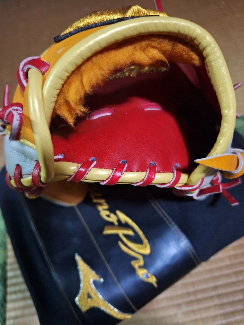 ミズノプロ　軟式オプションオーダーグラブ　内野タティスJr.モデル