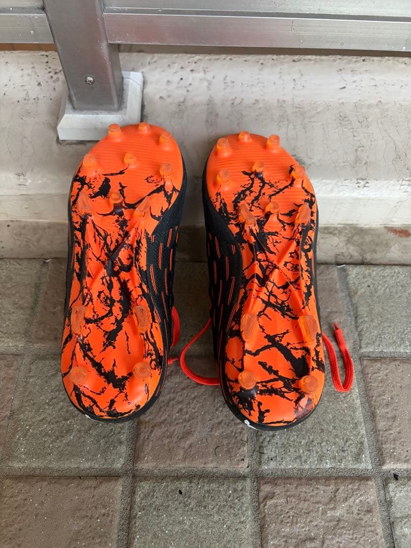 プーマ　フューチャー5.1 FG 26.5