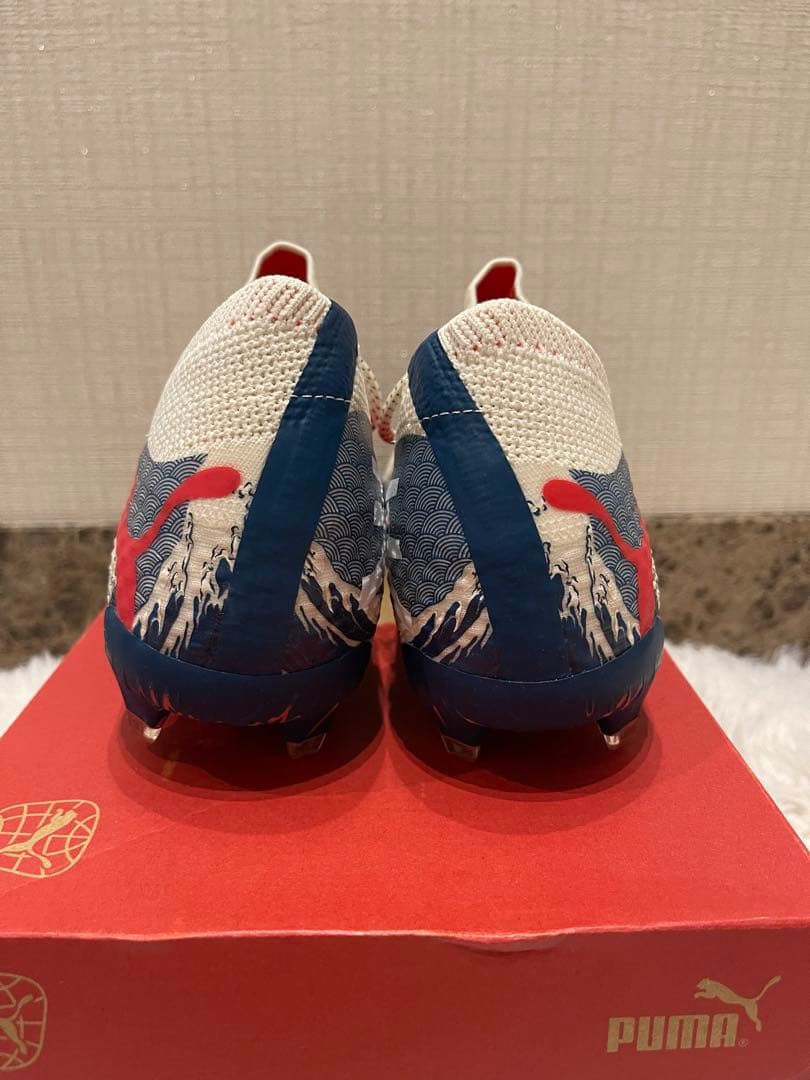 国内未発売 プーマフューチャー7アルティメットFG/AG グレートウェーブ