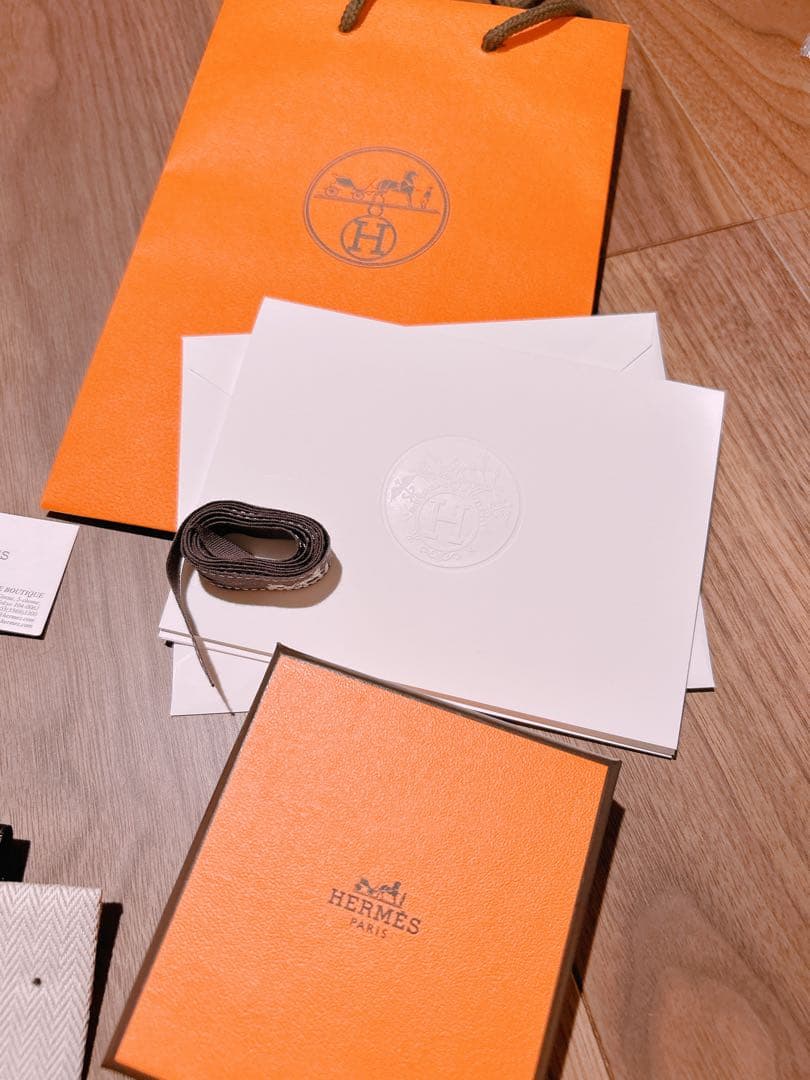 エルメス ポップH ピアス レディース ホワイト ゴールド 片耳　美品