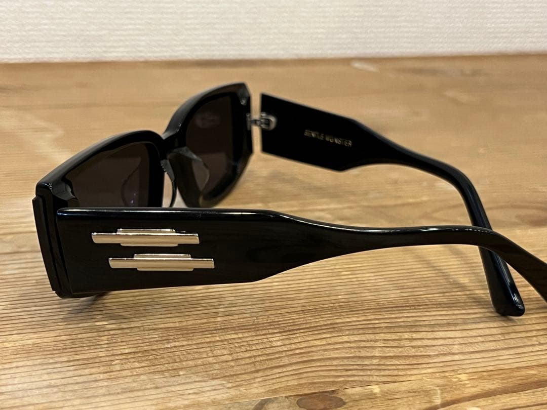 GENTLE MONSTER（ジェントルモンスター）