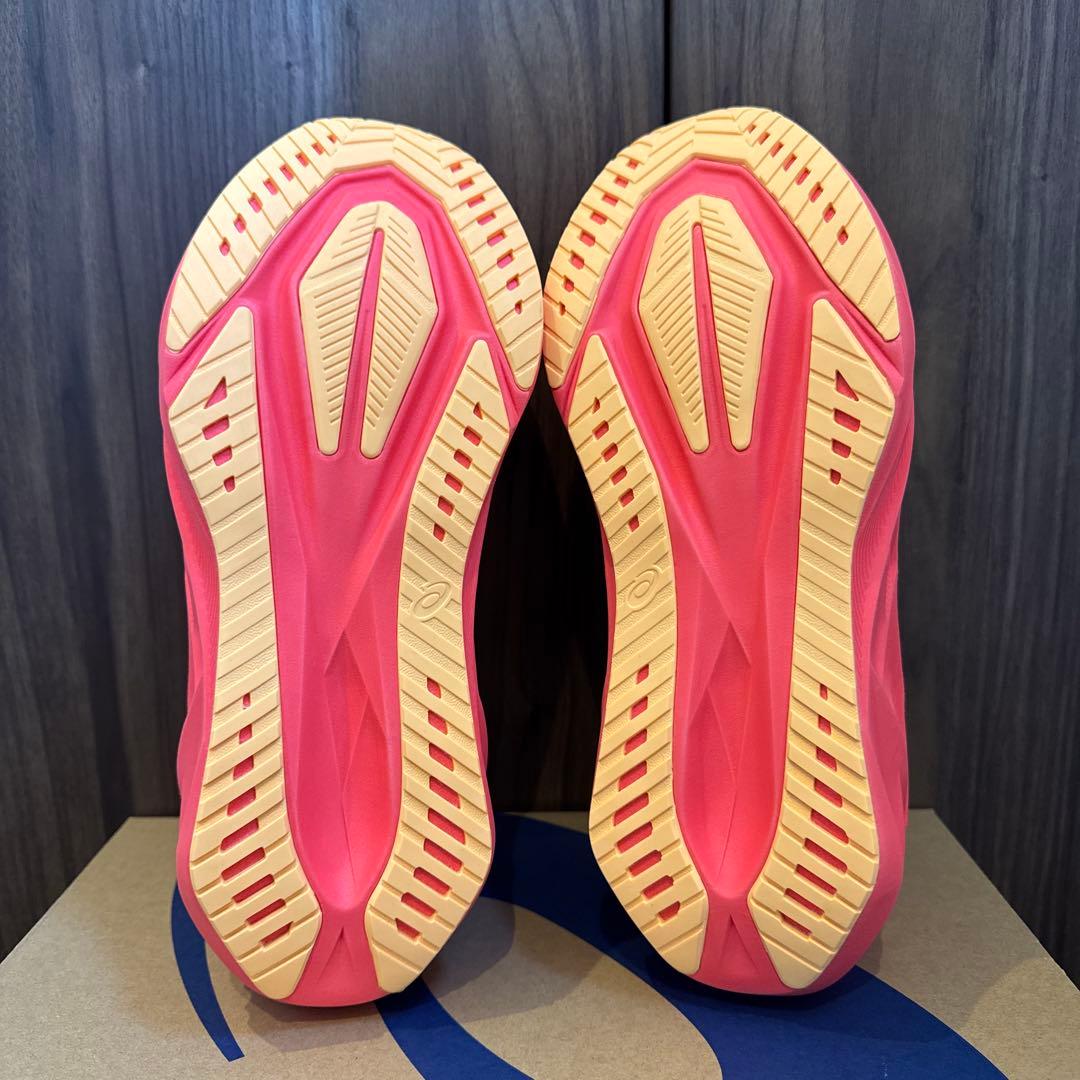 新品未使用　ASICS NOVA BLAST5 ノヴァブラスト5 27cm 完売