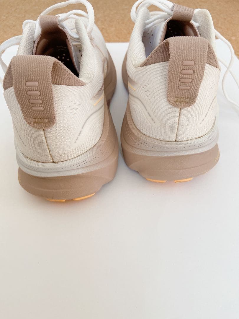 ASICS　ゲルカヤノ32 ワイド　24.0