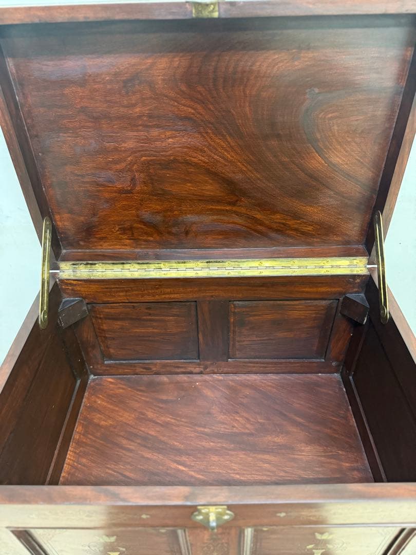 n*&様 【引き取り可】 ローズウッド製の装飾収納箱　ねこあし　猫足