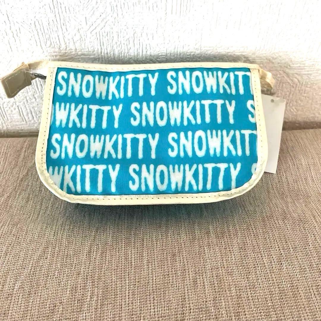 レア‼️スノーキティ ポーチ 青 ブルー 雪 雪だるま キティMan