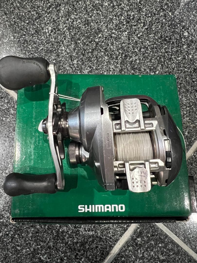 シマノ クラド200