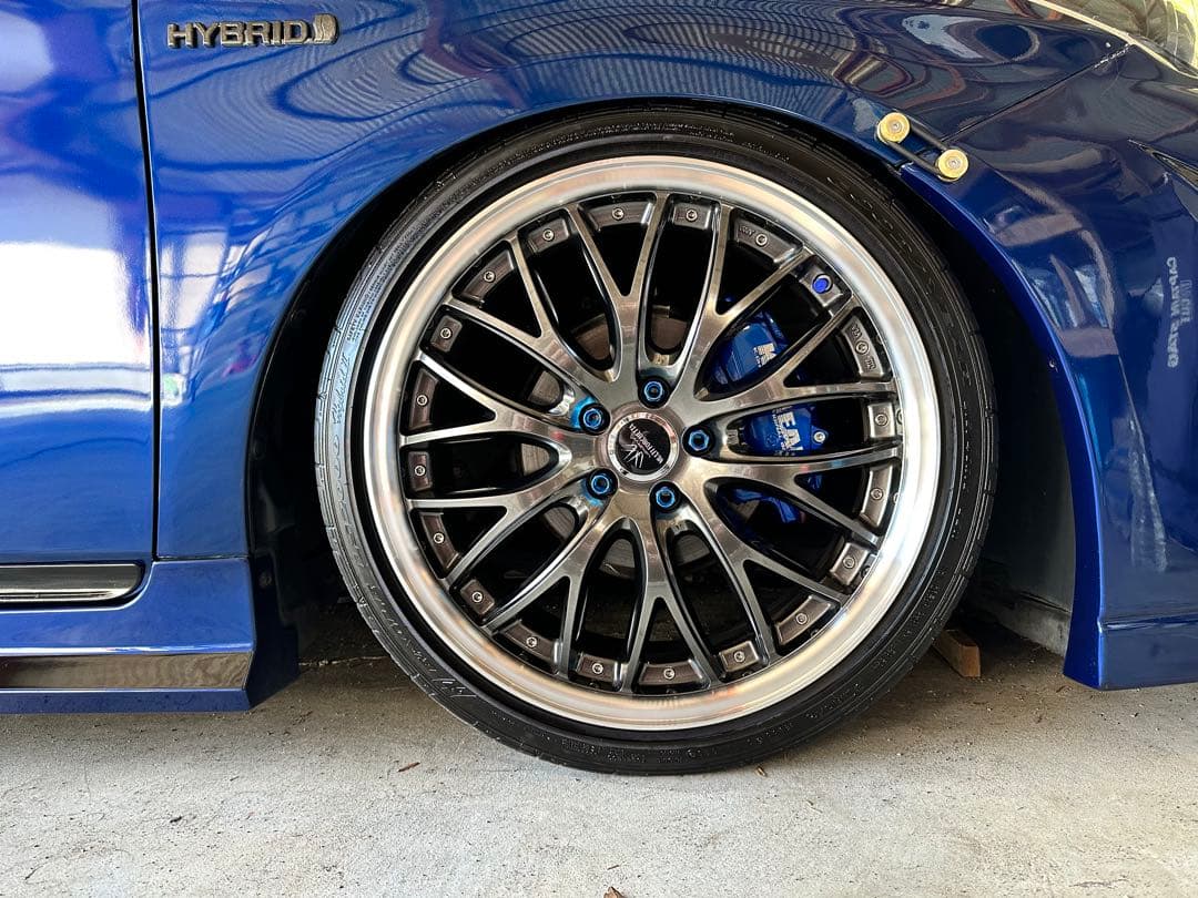 ロクサーニ マルチフォルケッタ SBCリムポリッシュ 18インチ