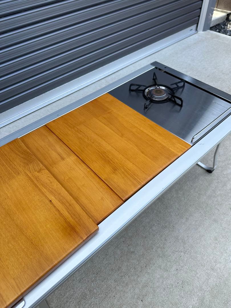 アウトドアテーブルとガスバーナーセット