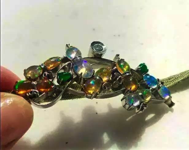 高級宝飾品 ダイヤ メキシコオパール 翡翠 帯留め