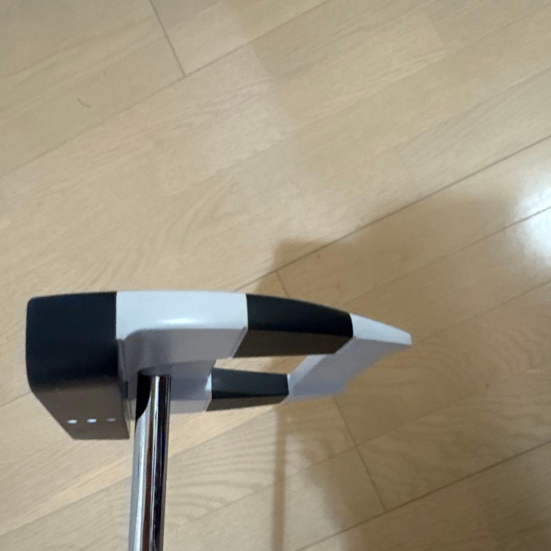 ODYSSEY Square 2 Jailbird パター