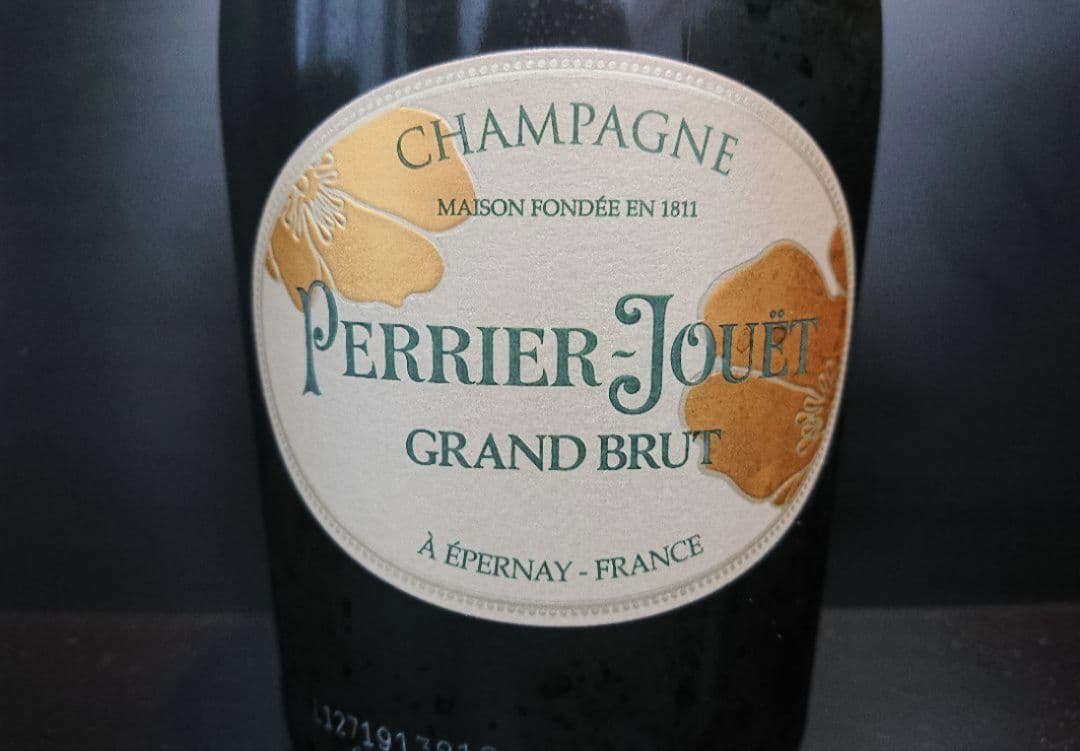 【保存状態問題なし】シャンパン　ペリエジュエ　２本