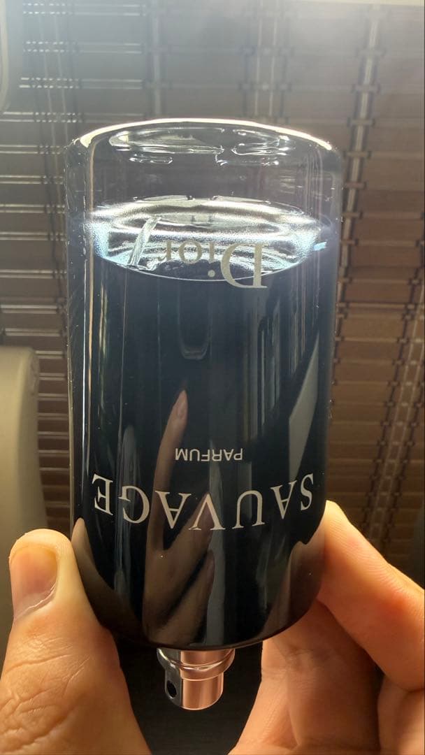 Dior SAUVAGE PARFUM 箱入り