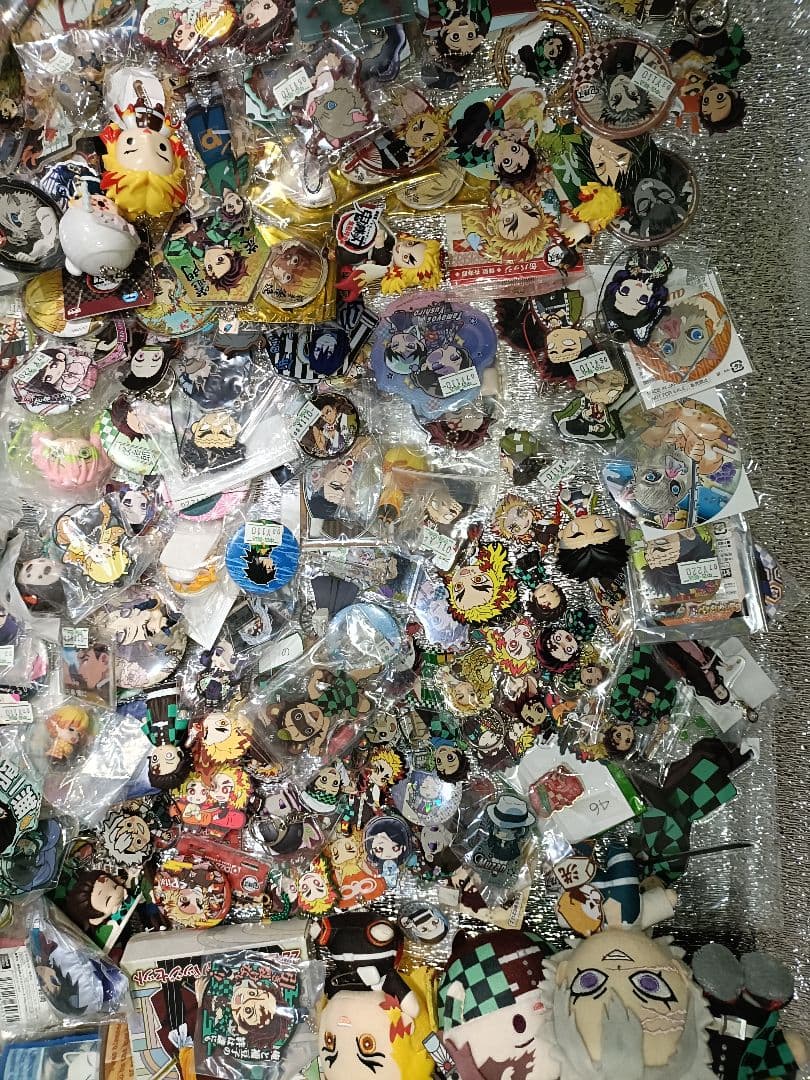 【ジャンク品】鬼滅の刃 グッズ 300個前後