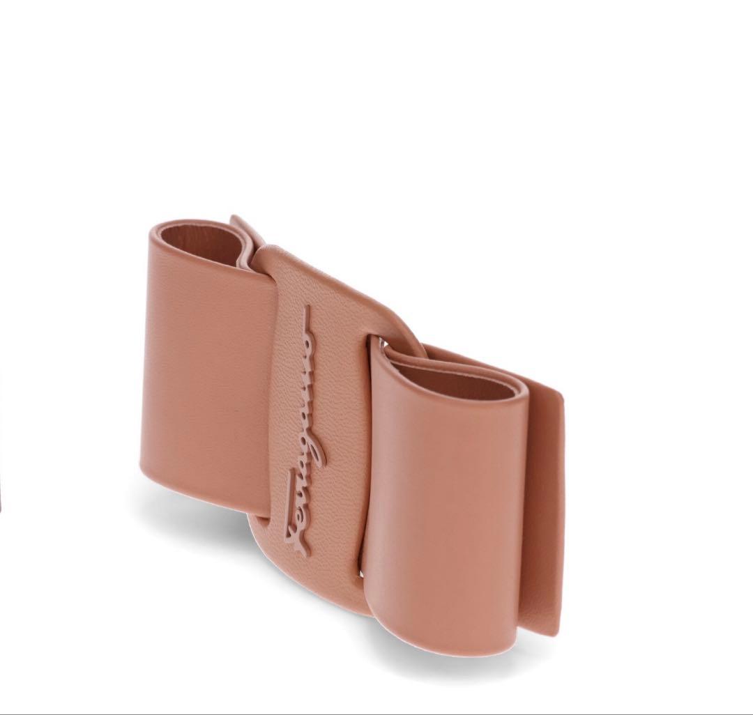 フェラガモ　Ferragamo バレッタ