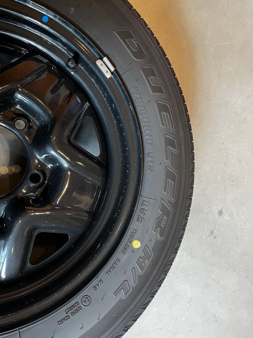 愛知　ジムニー　純正タイヤ、ホイール4本セットJB64、XL 新車外し