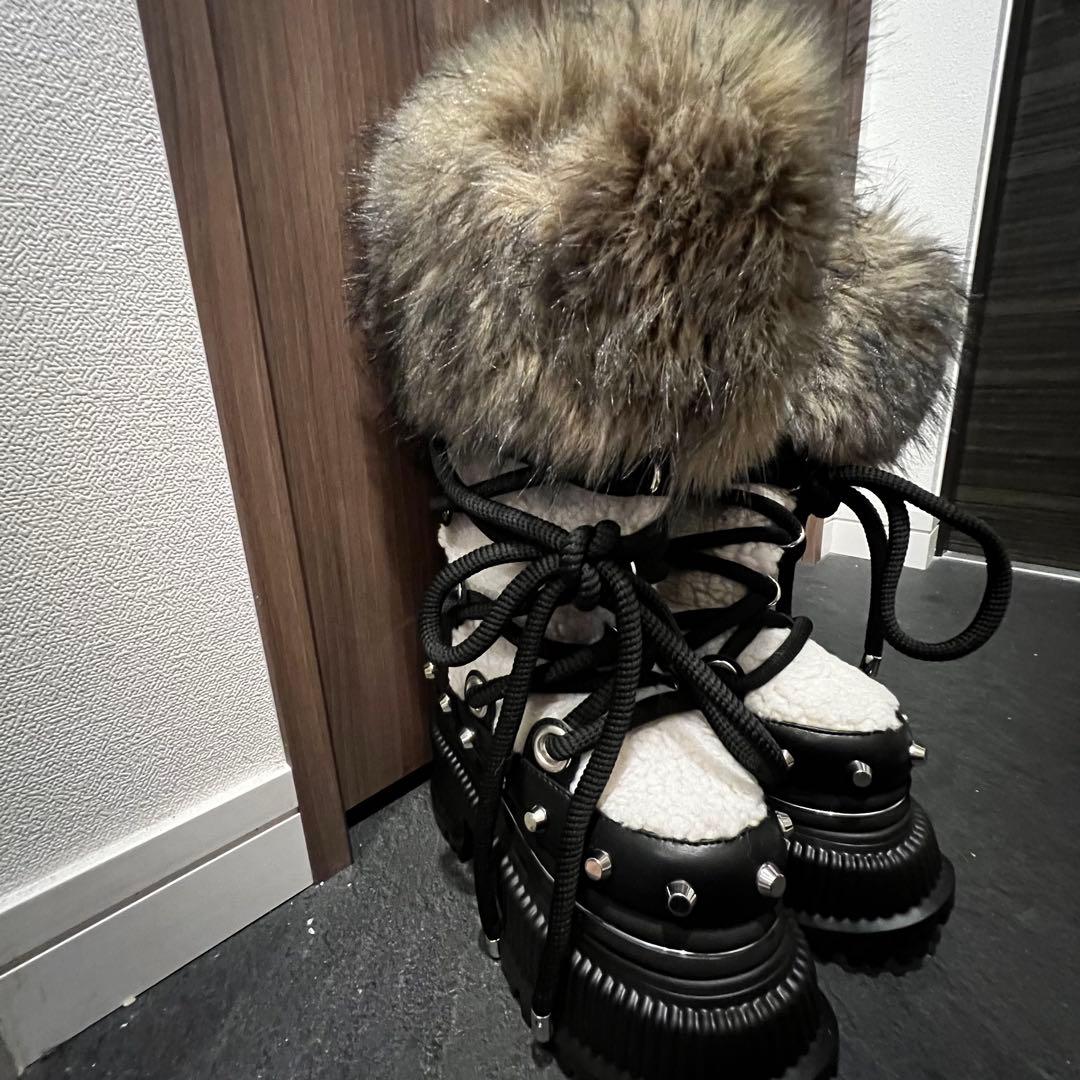 【新品未使用】YELLO TWO-TONE ファーブーツ　sサイズ