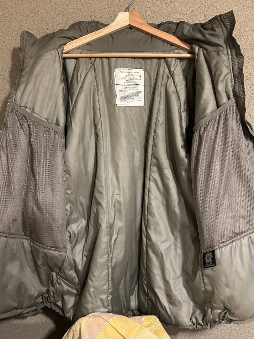 【米軍実物】ECWCS GEN3 LEVEL7 M-R 2007年製