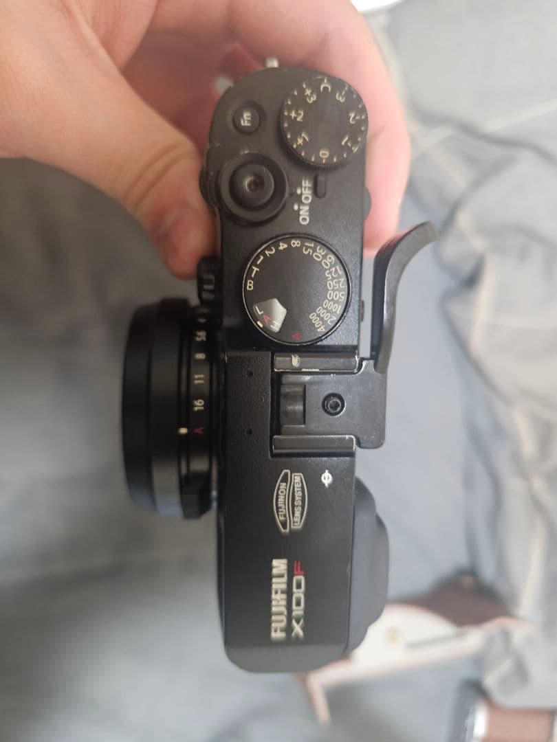 FUJIFILM Xシリーズ 富士フイルム X100F BLACK 付属品多数