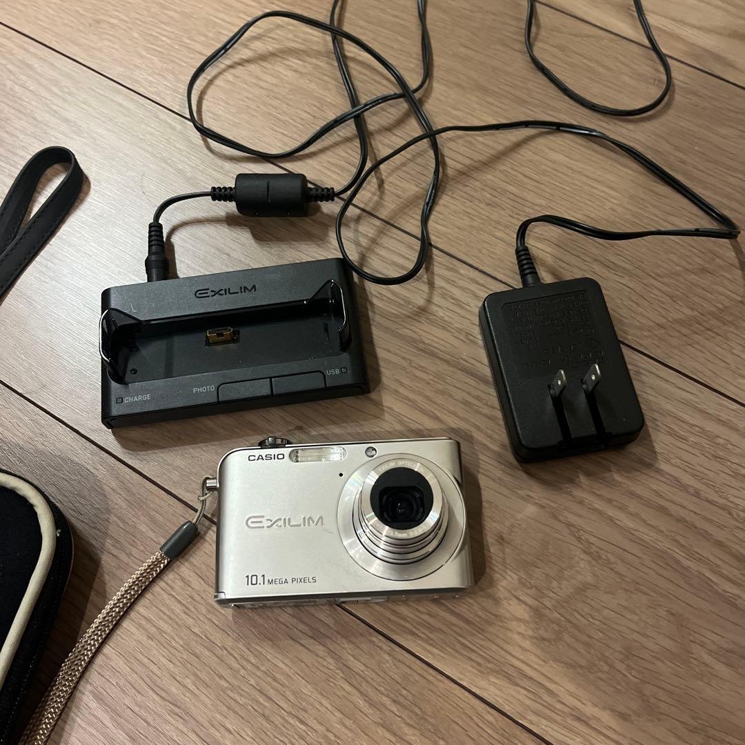 カシオ　コンパクトデジカメ　 EX-Z1000