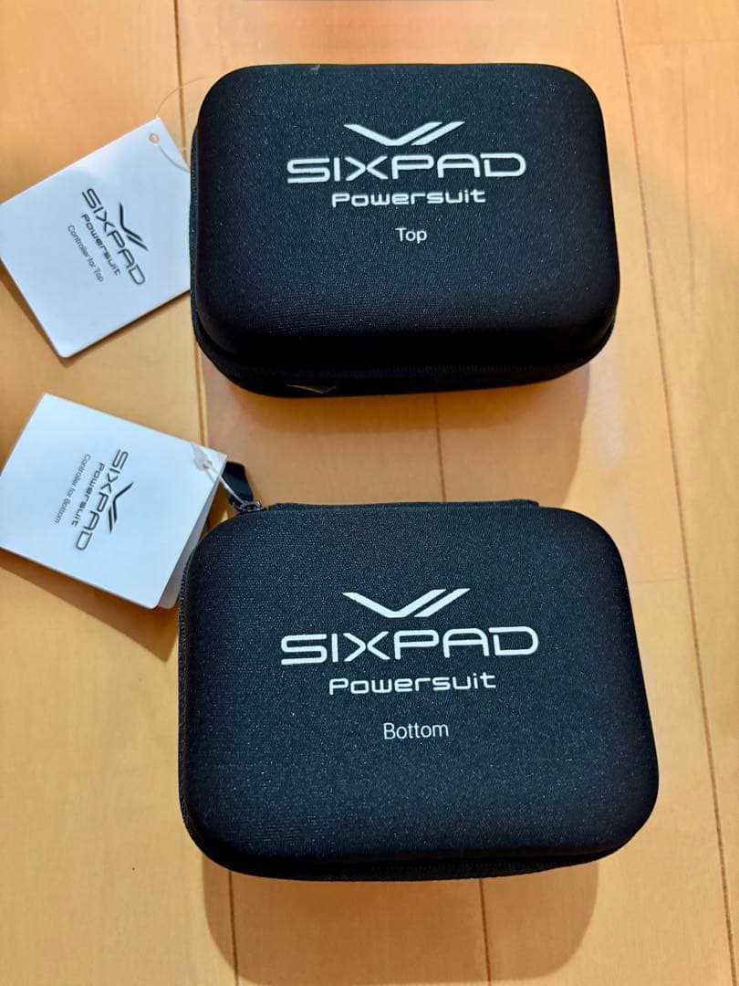 美品❣️SIXPAD シックスパッド　正規品パワースーツ　レディース　上S下M
