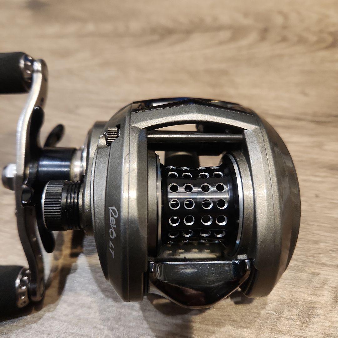 ABU Garcia REVO LT【アブガルシア】左ハンドル