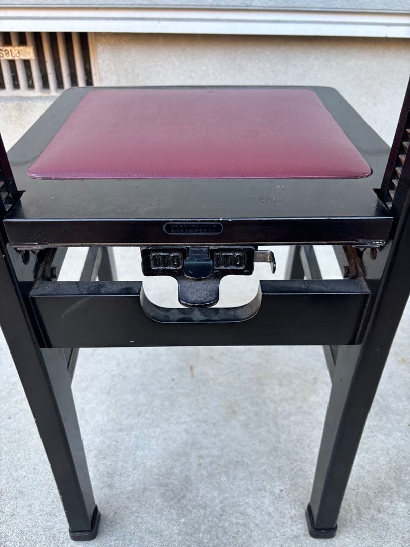 ピアノ椅子　トムソン椅子　イトマサ