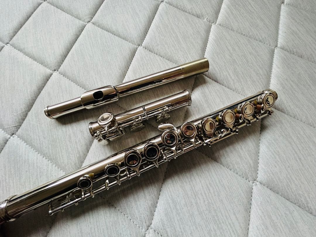 初心者用フルート　カリーナ　ニッケルメッキ