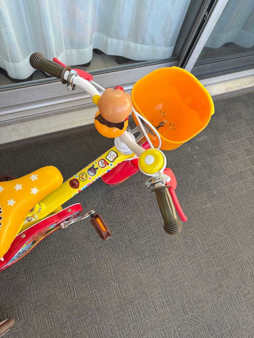 アンパンマン　幼児用自転車　12インチ